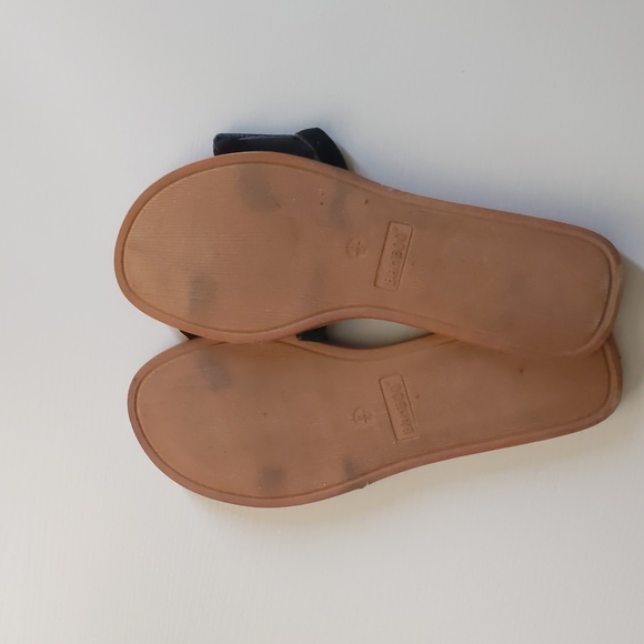 Sandals - Picture 2 of 2